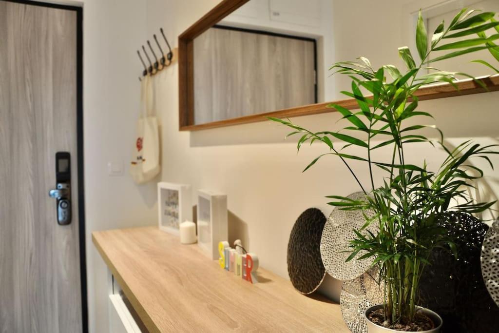 New Studio Apartment In Central Budapest - Free Parking Экстерьер фото